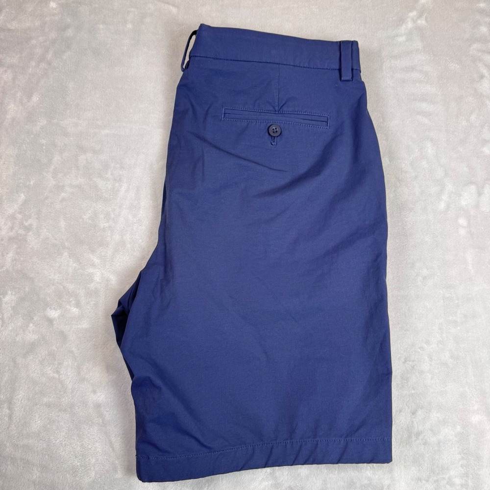 Vineyard Vines OTG On The Go Flat Front Chino Shorts Mens Size 34 Navy Blue